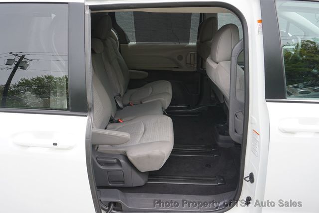 2021 Toyota Sienna LE FWD 8-Passenger - 23019795 - 14