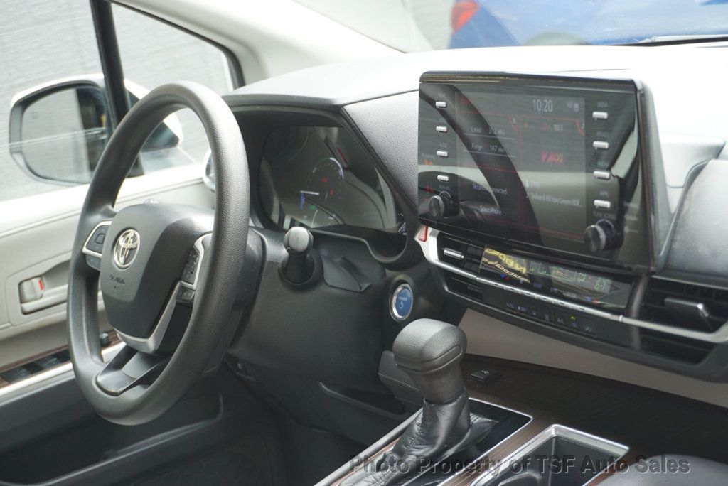 2021 Toyota Sienna LE FWD 8-Passenger - 23019795 - 19