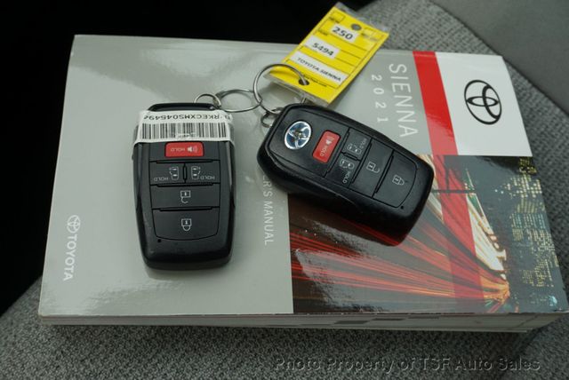 2021 Toyota Sienna LE FWD 8-Passenger - 23019795 - 45