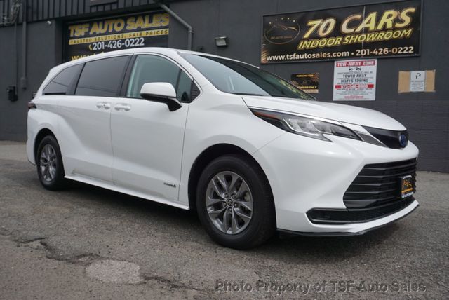 2021 Toyota Sienna LE FWD 8-Passenger - 23019795 - 8