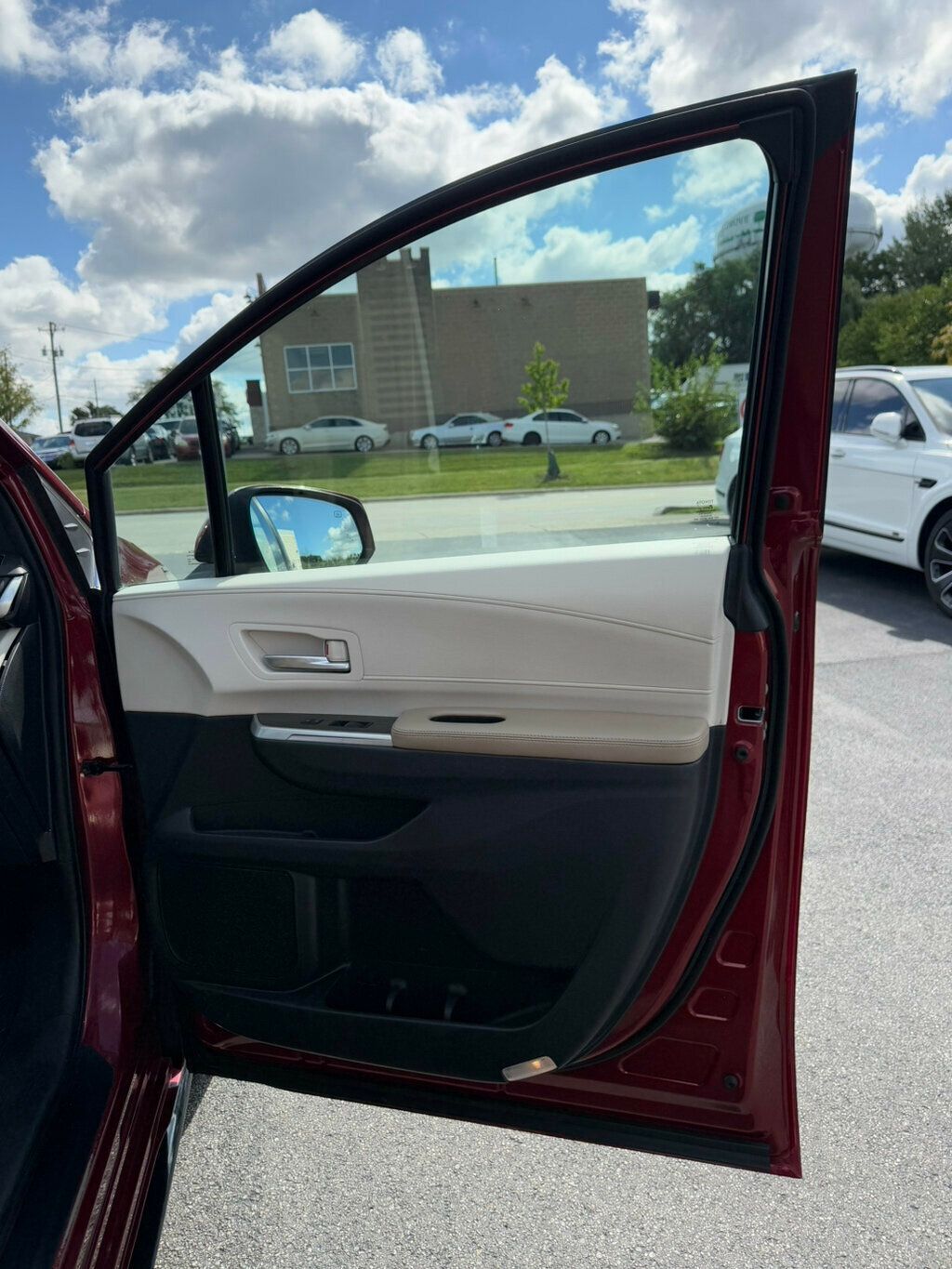 2021 Toyota Sienna Limited photo 22