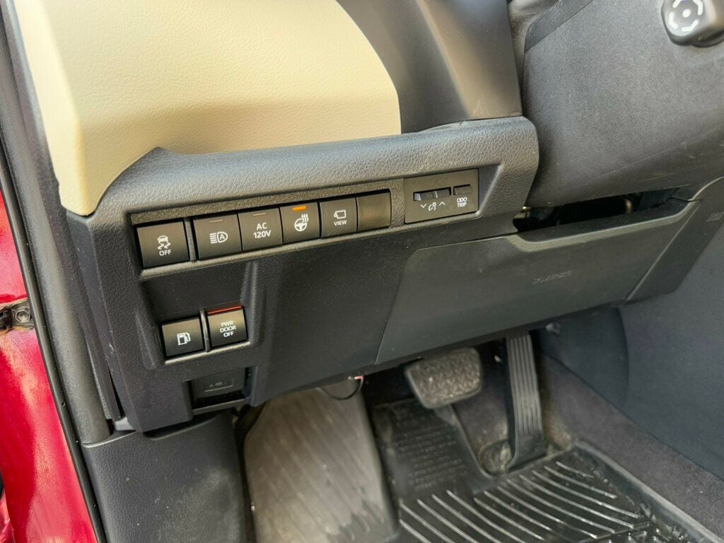 2021 Toyota Sienna Limited photo 33