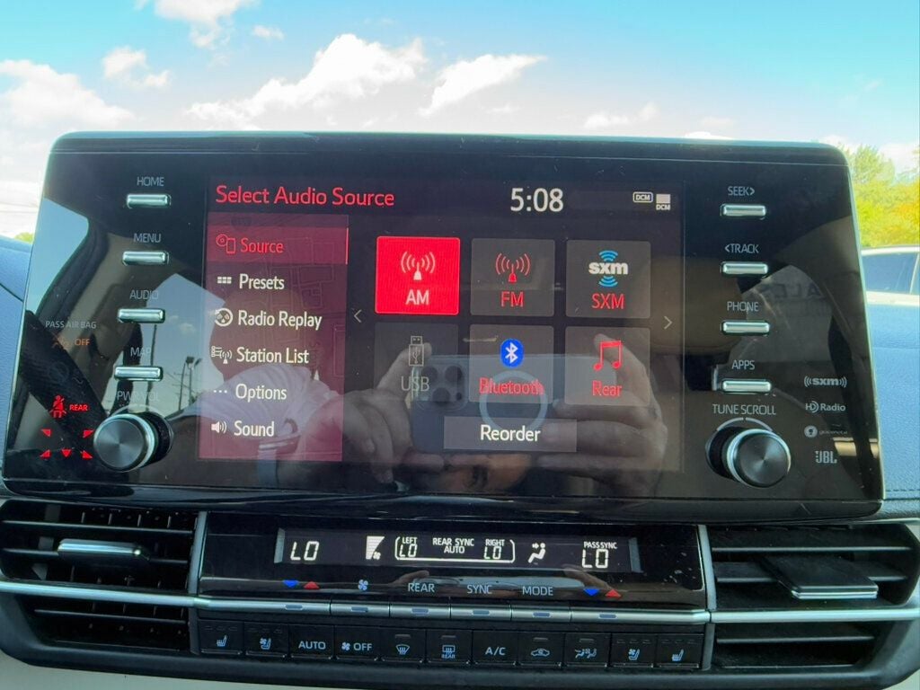 2021 Toyota Sienna Limited photo 35