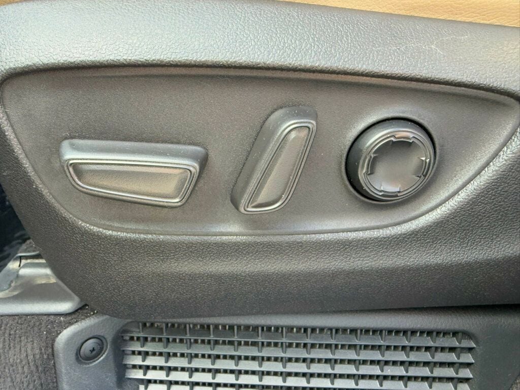 2021 Toyota Sienna Limited photo 39