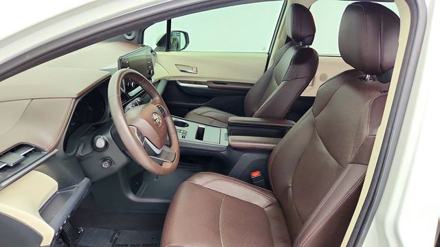 2021 Toyota Sienna Platinum AWD 7-Seater - 23091681 - 19