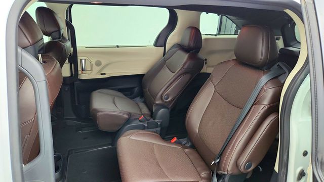 2021 Toyota Sienna Platinum AWD 7-Seater - 23091681 - 20