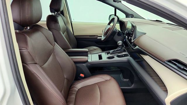 2021 Toyota Sienna Platinum AWD 7-Seater - 23091681 - 24