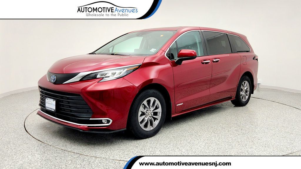 2021 Toyota Sienna XLE, 7-Seating - 22971265 | Video 1