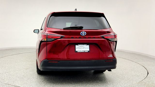 2021 Toyota Sienna XLE, 7-Seating - 22971265 - 5
