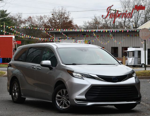 2021 Toyota Sienna XLE AWD 7-Passenger - 22672667 - 0