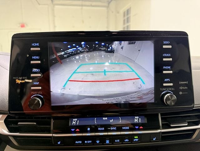 2021 Toyota Sienna XLE AWD 7-Passenger - 22952183 - 20