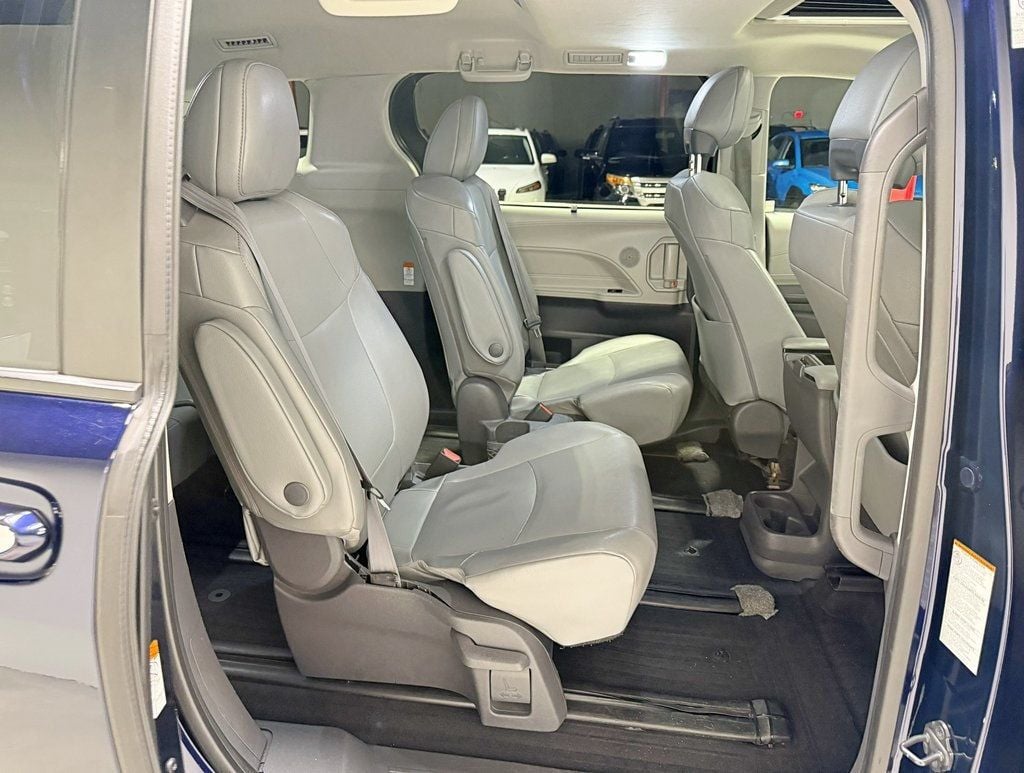 2021 Toyota Sienna XLE AWD 7-Passenger - 22952183 - 39