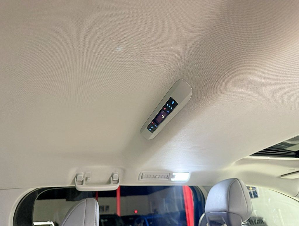 2021 Toyota Sienna XLE AWD 7-Passenger - 22952183 - 43