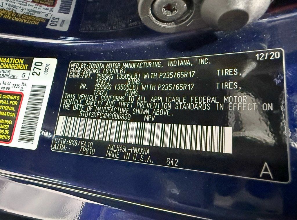 2021 Toyota Sienna XLE AWD 7-Passenger - 22952183 - 50