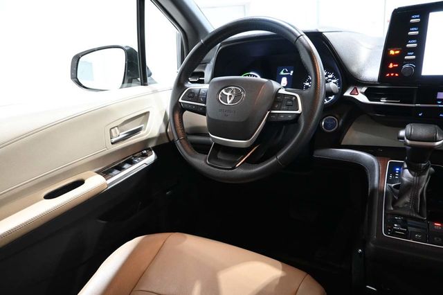 2021 Toyota Sienna XLE AWD 7-Passenger - 23092641 - 24