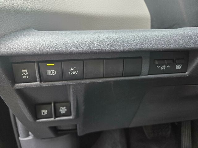 2021 Toyota Sienna XLE FWD 7-Passenger - 23005718 - 15