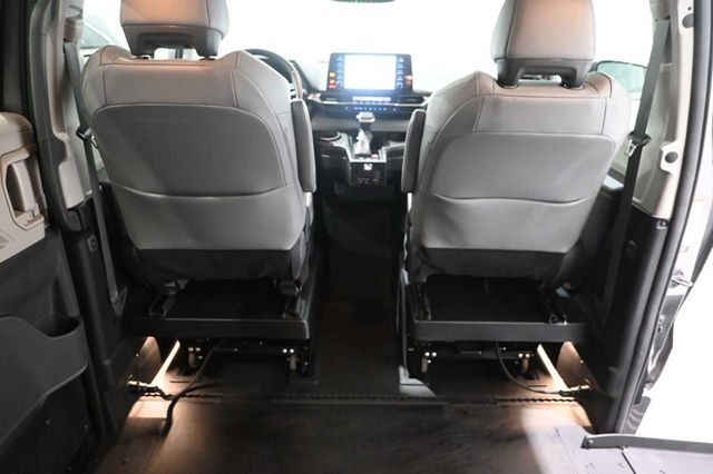 2021 Toyota Sienna XLE Mobility Handicap Van - 23044283 - 19