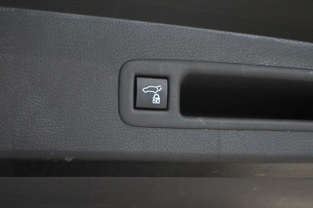 2021 Toyota Sienna XLE Mobility Handicap Van - 23044283 - 25