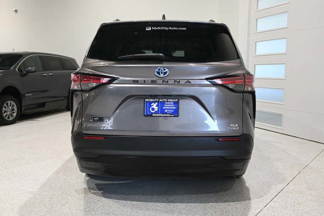 2021 Toyota Sienna XLE Mobility Handicap Van - 23044283 - 6