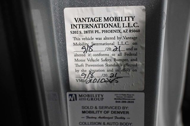 2021 Toyota Sienna XSE AWD 7-Passenger - 23100682 - 34