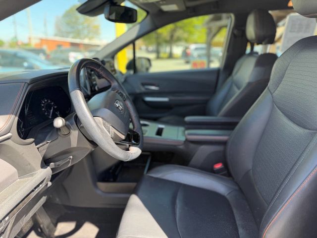 2021 Toyota Sienna XSE FWD 7-Passenger - 23003235 - 12