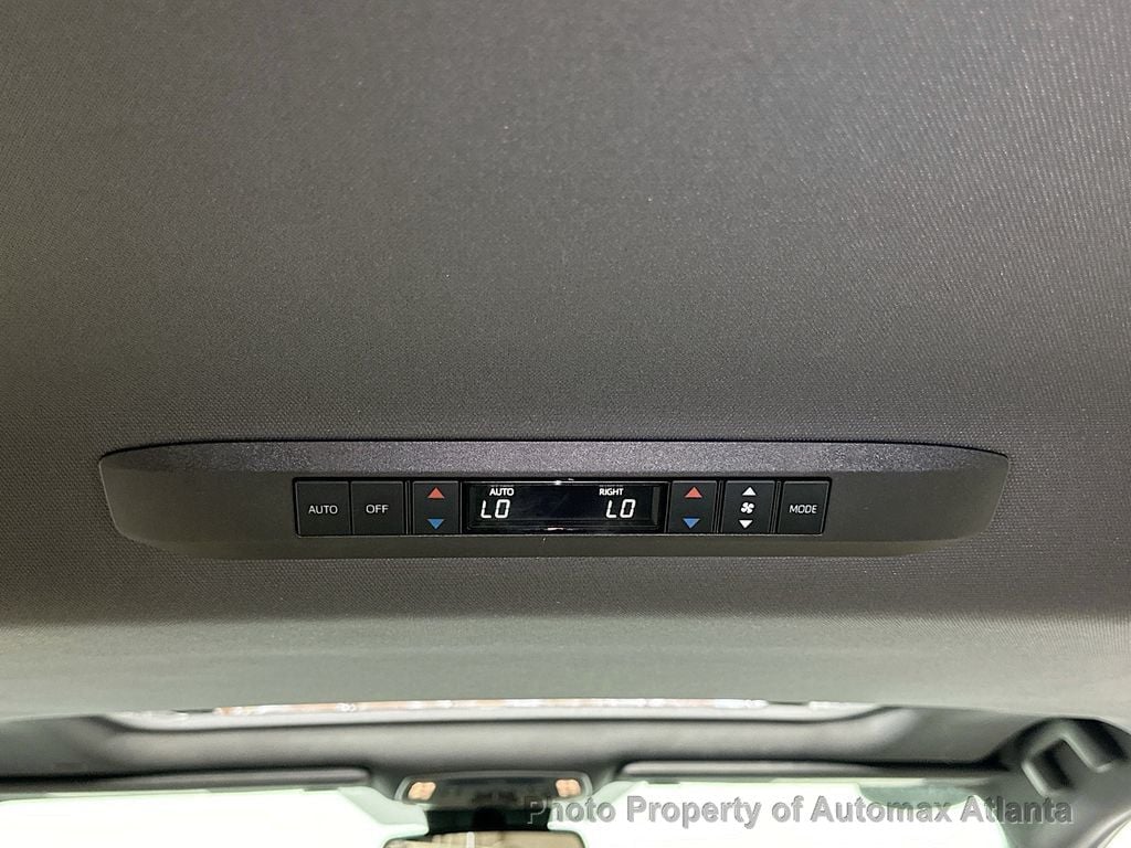 2021 Toyota Sienna Hybrid XLE - 22503871 - 29