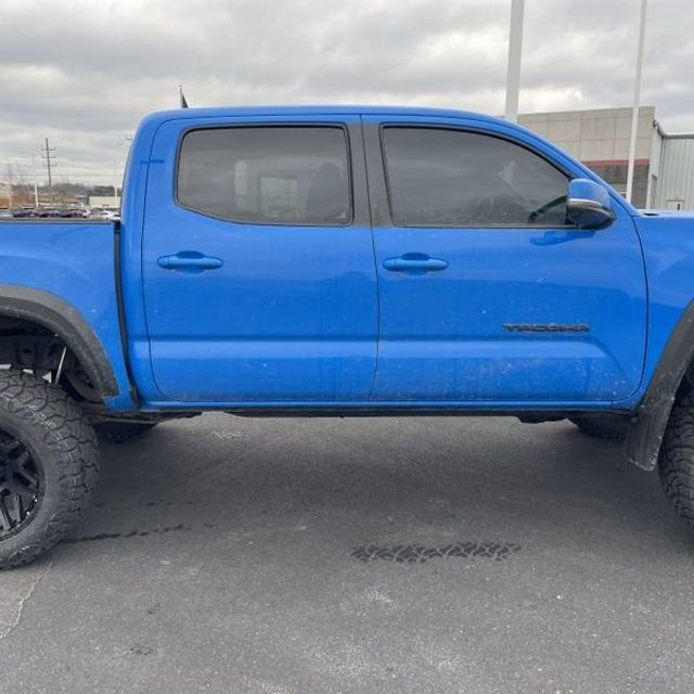 2021 Toyota Tacoma TRD Off-Road - 22693718 - 13