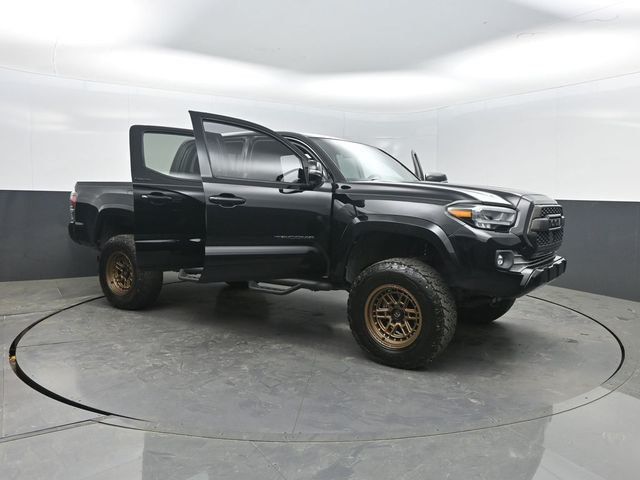 2021 Toyota Tacoma 2WD Limited Double Cab 5' Bed V6 Automatic - 23016061 - 39
