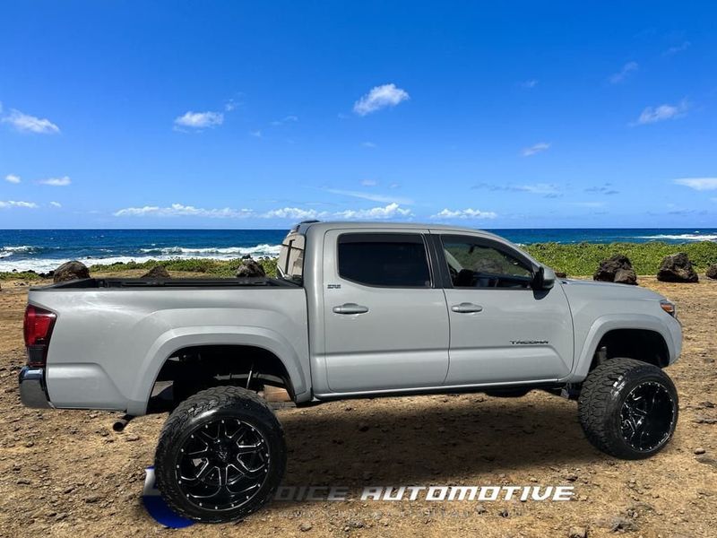 2021 Toyota Tacoma SR5 Double Cab V6 photo 7