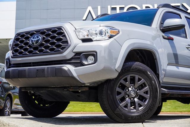 2021 Toyota Tacoma SR5 Double Cab V6 photo 2