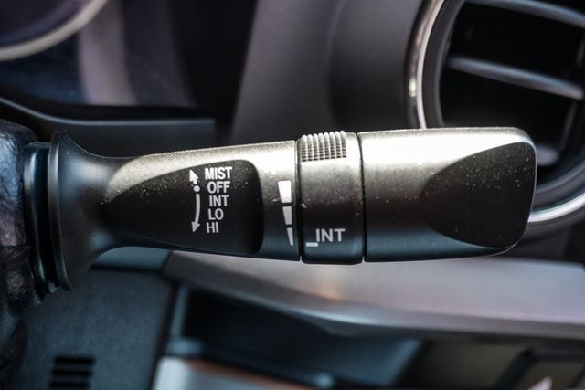 2021 Toyota Tacoma 2WD SR5 Double Cab 5' Bed V6 Automatic - 22954173 - 28