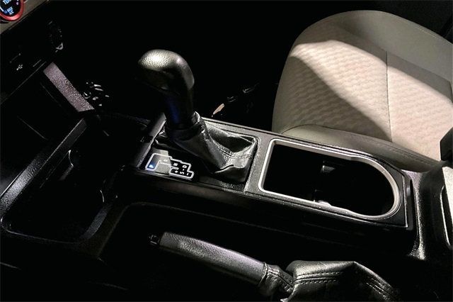 2021 Toyota Tacoma 2WD SR Access Cab 6' Bed I4 Automatic - 22952243 - 28