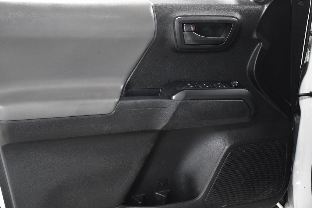 2021 Toyota Tacoma 2WD SR Double Cab 5' Bed I4 Automatic - 23093941 - 8