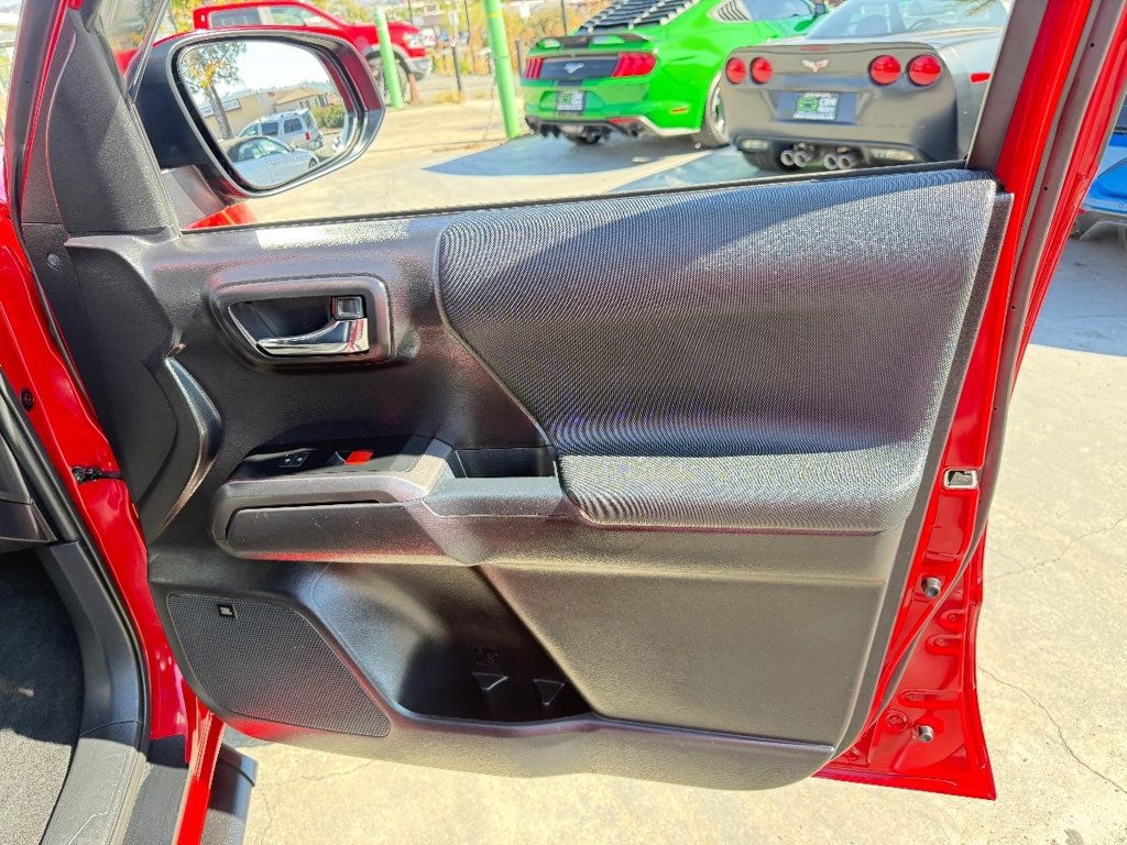 2021 Toyota Tacoma 2WD TRD Off Road Double Cab 5' Bed V6 Automatic - 22942788 - 15