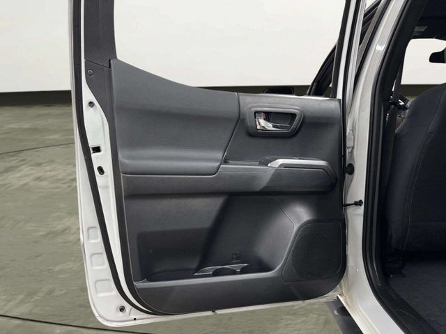 2021 Toyota Tacoma 2WD TRD Sport Double Cab 5' Bed V6 Automatic - 23015653 - 12