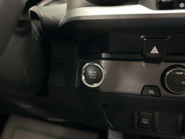 2021 Toyota Tacoma 2WD TRD Sport Double Cab 5' Bed V6 Automatic - 23015653 - 25