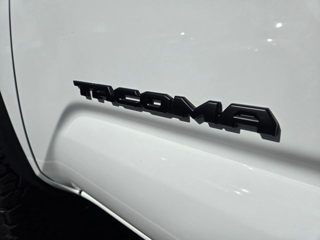 2021 Toyota Tacoma 4WD  - 23029770 - 9