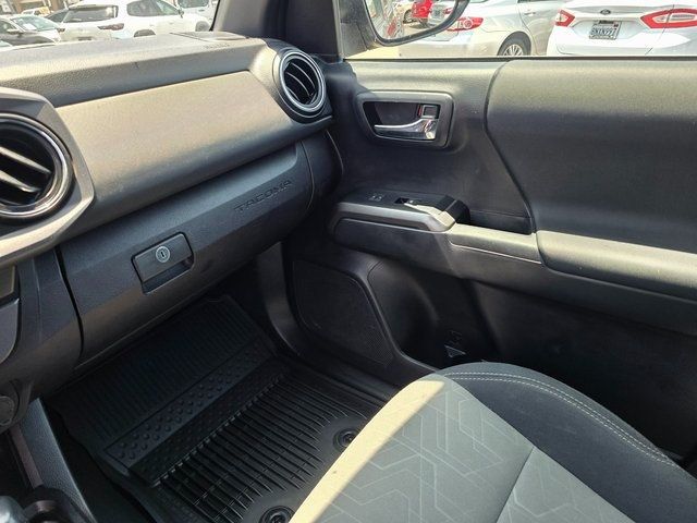 2021 Toyota Tacoma 4WD  - 22873201 - 35