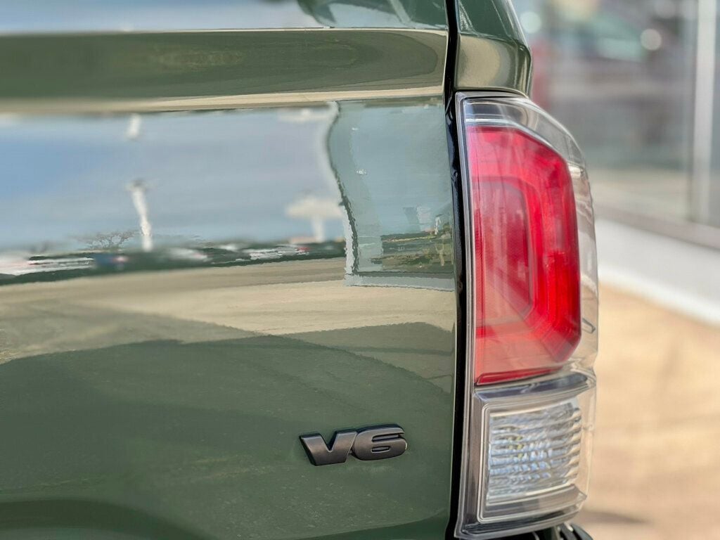 2021 Toyota Tacoma 4WD DOUBLE CAB - 22989457 - 9