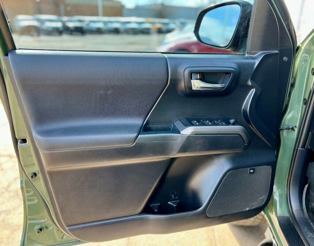 2021 Toyota Tacoma 4WD DOUBLE CAB - 22989457 - 18