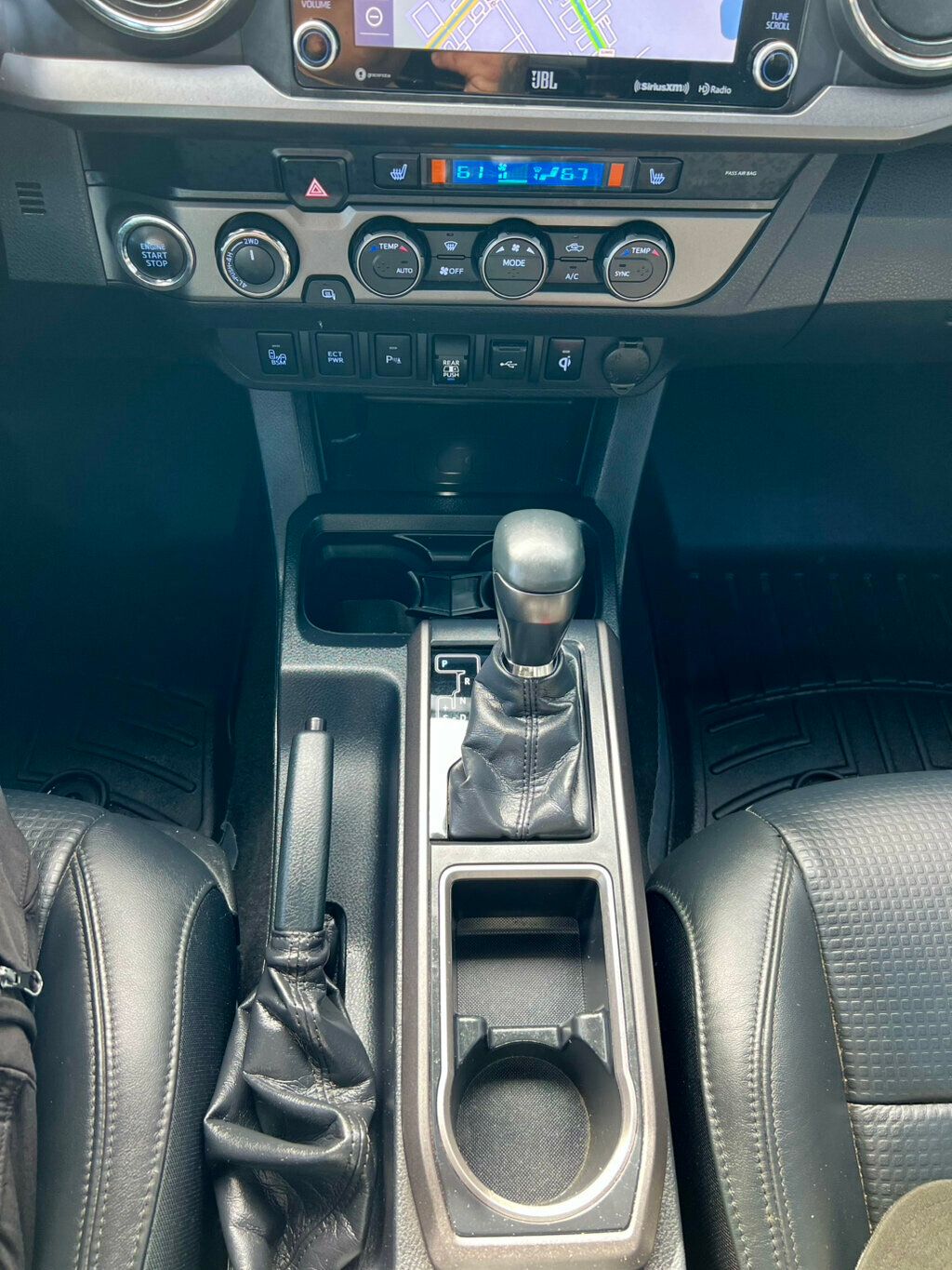 2021 Toyota Tacoma 4WD DOUBLE CAB - 22989457 - 33