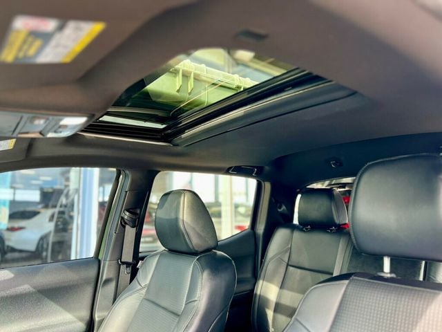 2021 Toyota Tacoma 4WD DOUBLE CAB - 22989457 - 35