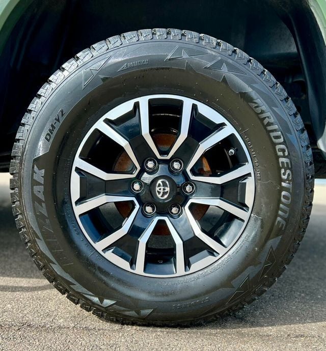 2021 Toyota Tacoma 4WD DOUBLE CAB - 22989457 - 36