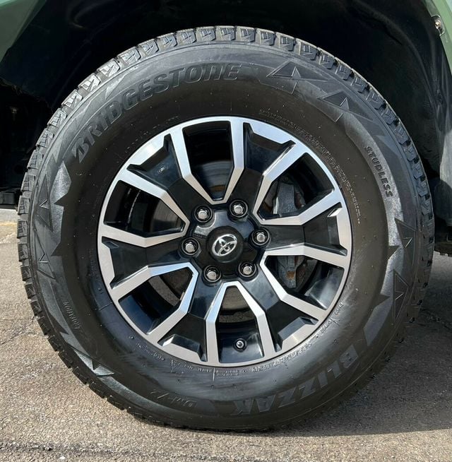 2021 Toyota Tacoma 4WD DOUBLE CAB - 22989457 - 37