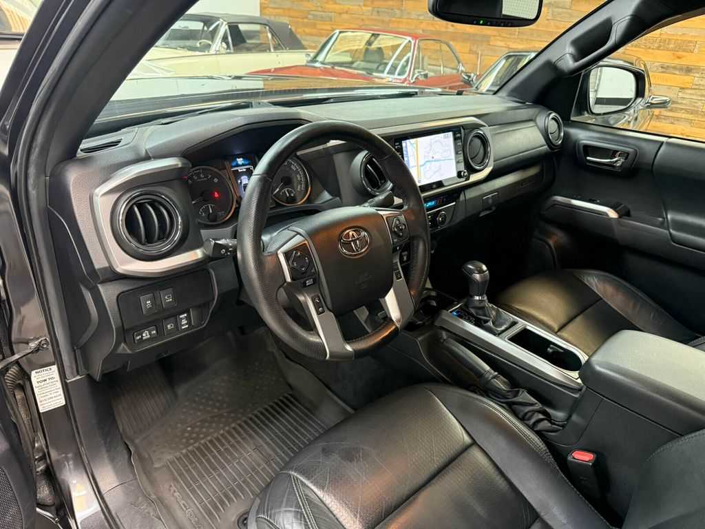 2021 Toyota Tacoma 4WD Limited, 4x4, Nightshade Edition, Leather, Carplay - 23044937 - 14