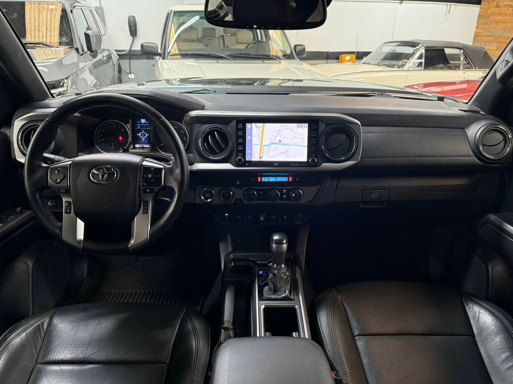 2021 Toyota Tacoma 4WD Limited, 4x4, Nightshade Edition, Leather, Carplay - 23044937 - 15