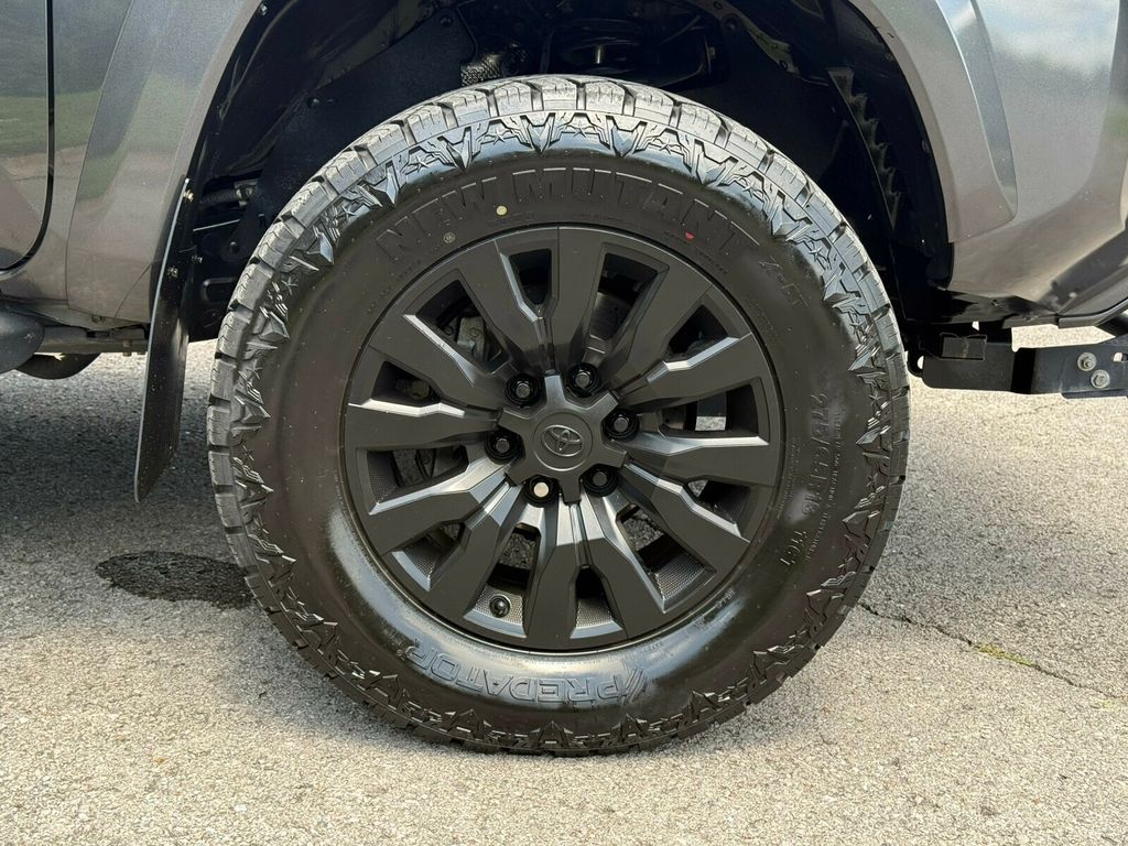 2021 Toyota Tacoma 4WD Limited, 4x4, Nightshade Edition, Leather, Carplay - 23044937 - 33
