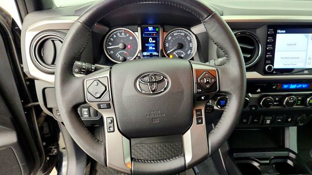 2021 Toyota Tacoma 4WD Limited 4x4 w/ Nightshade Edition, Tube Steps & Tonneau Cover - 23094167 - 13