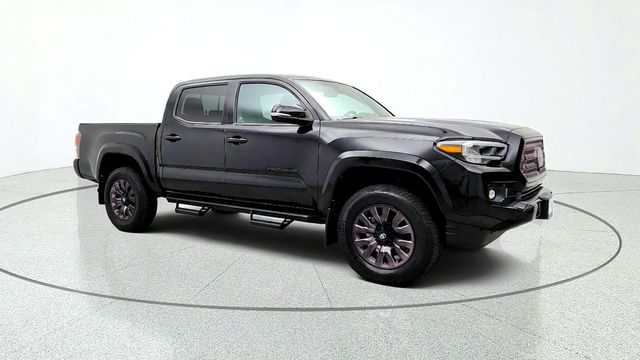 2021 Toyota Tacoma 4WD Limited 4x4 w/ Nightshade Edition, Tube Steps & Tonneau Cover - 23094167 - 2