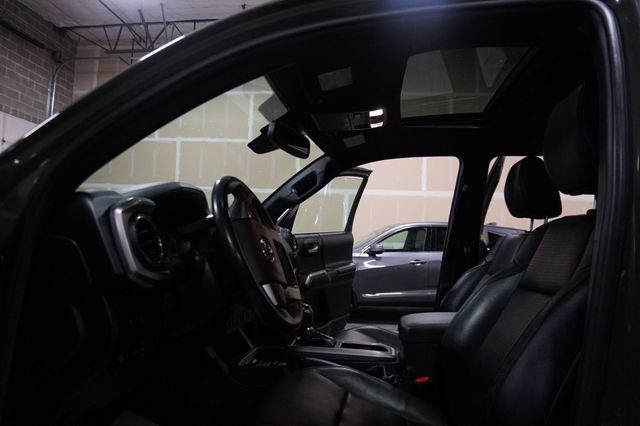 2021 Toyota Tacoma 4WD Limited Double Cab 5' Bed V6 Automatic - 23075725 - 11